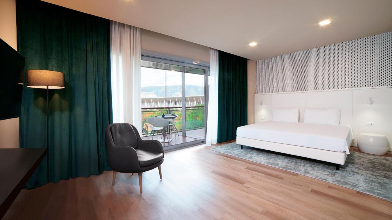 Holiday Inn Nola - Naples Vulcano Buono By Ihg Exteriér fotografie