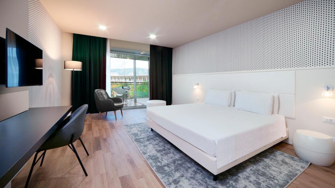 Holiday Inn Nola - Naples Vulcano Buono By Ihg Exteriér fotografie